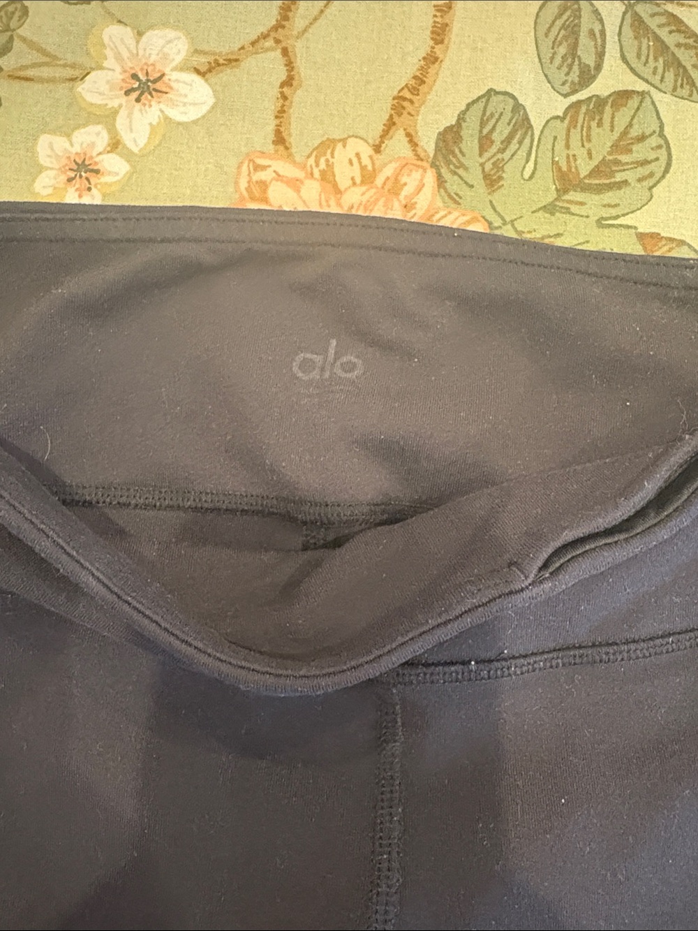 Alo High-Waist Black Leggings